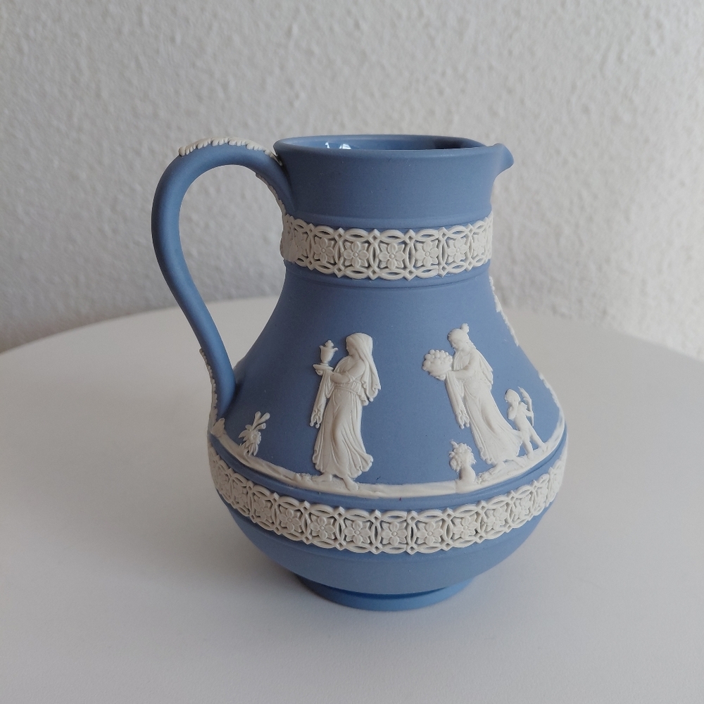 MC Antique Wedgwood Jasperware 5 " Tall Pitcher Etruscan Blue Classic - Picture 13 of 16